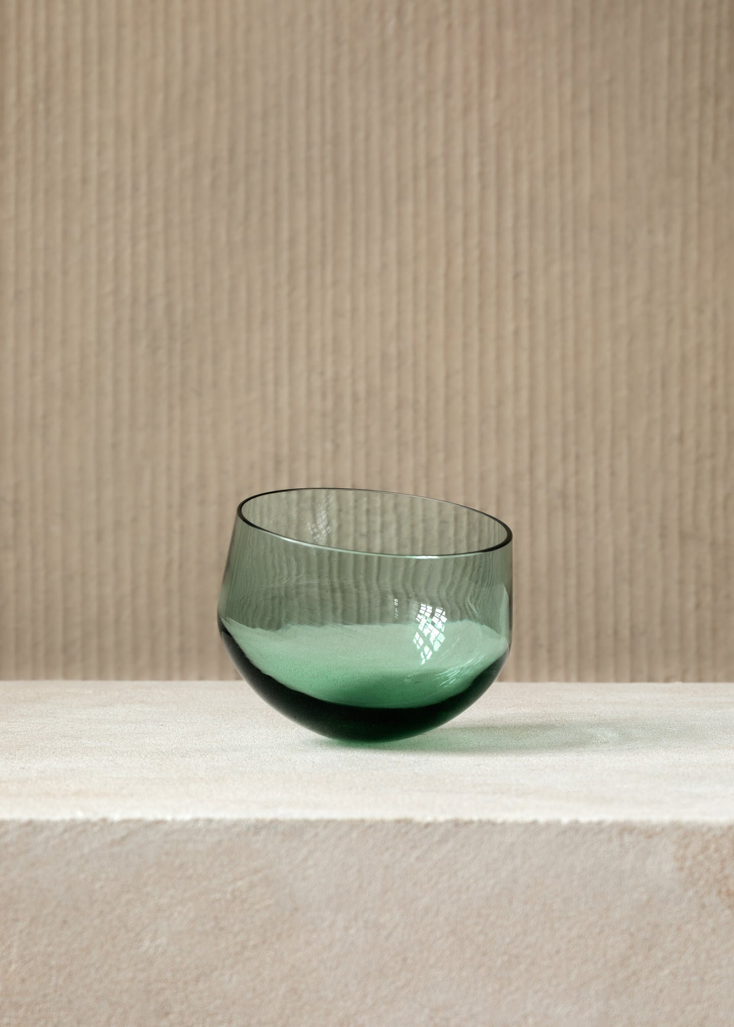 attenzione Glas by Henrieke Neumeyer