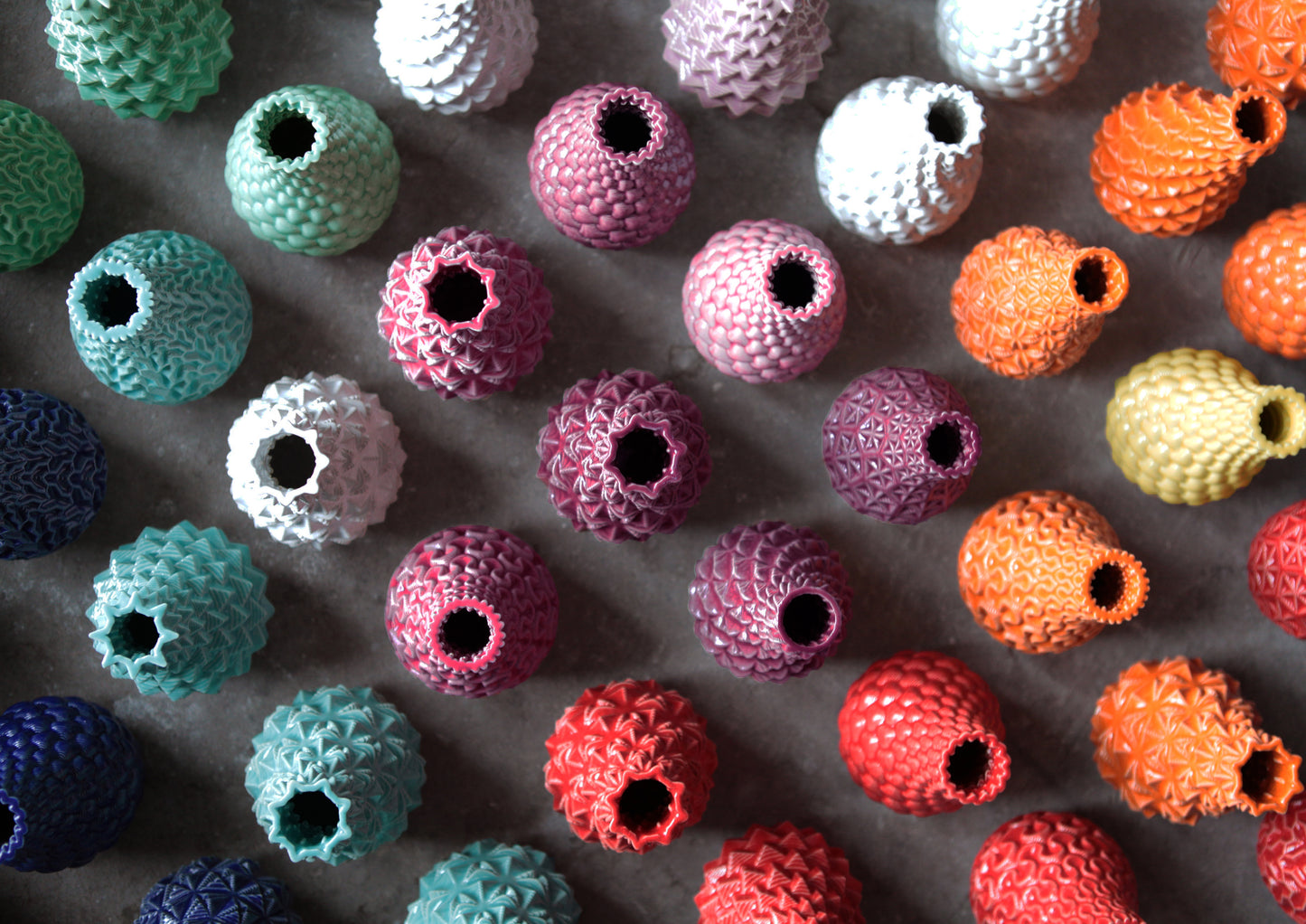 VASE 1001 by Fabian Schmid