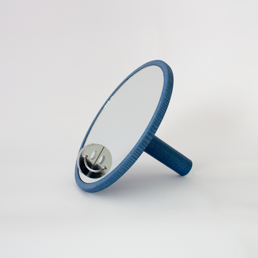 Handspiegel "Cheeky Mirror" by Gustav Sundberg