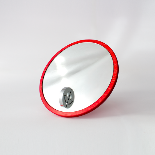 Handspiegel "Cheeky Mirror" by Gustav Sundberg