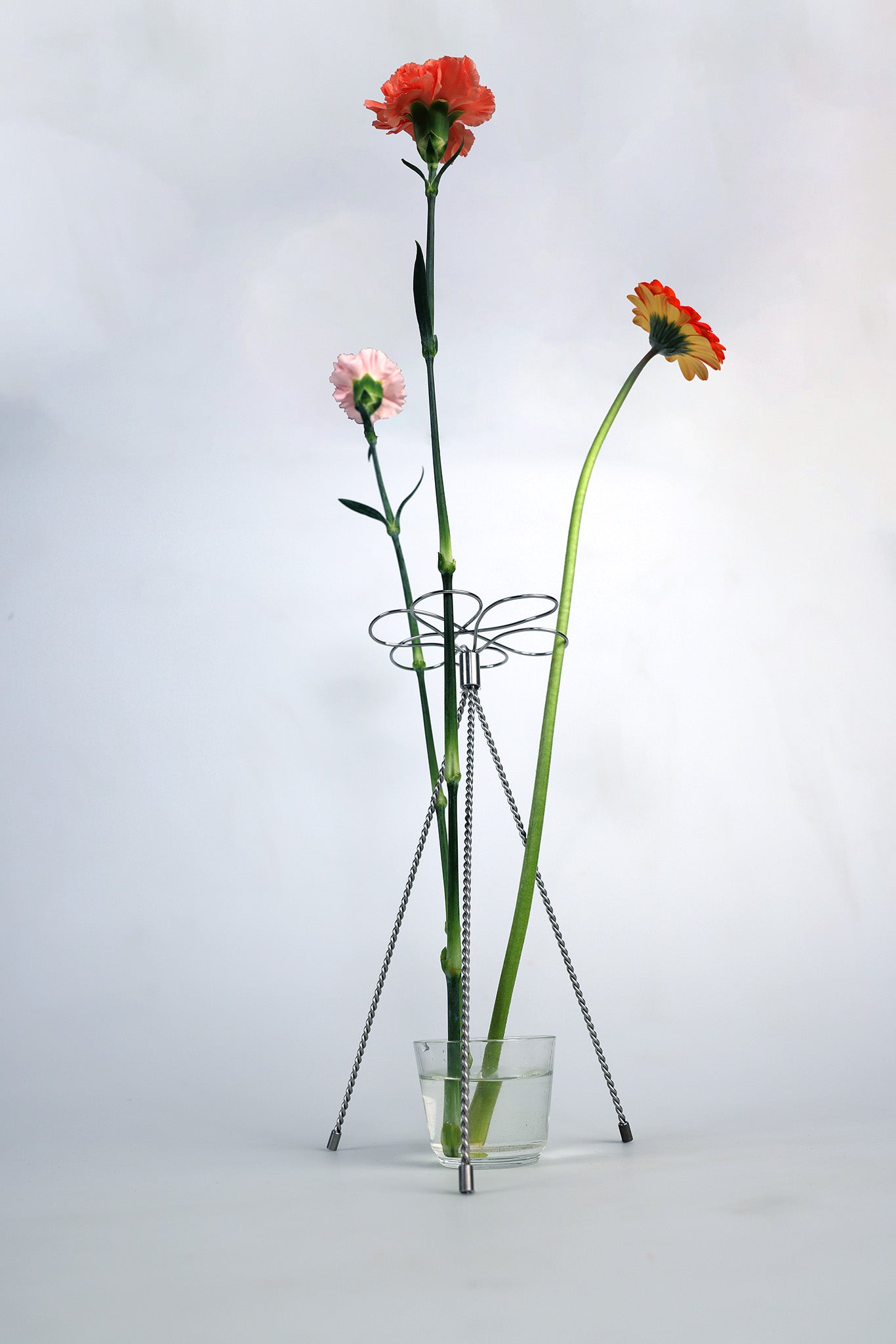 Blumenständer "FLORIAN" by Aaron Bigos