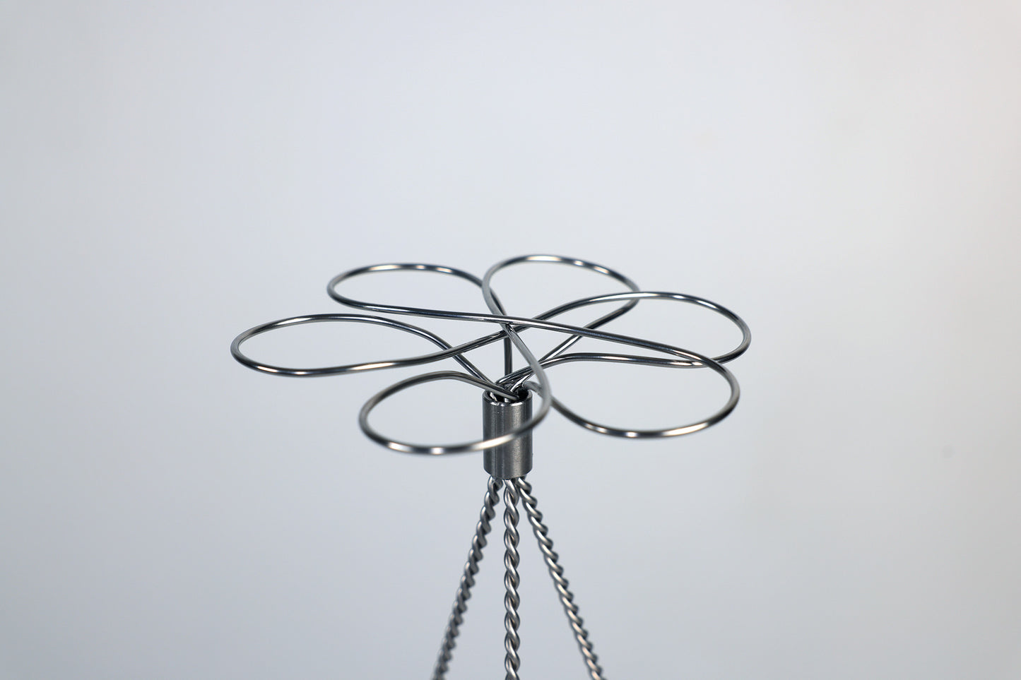 Blumenständer "FLORIAN" by Aaron Bigos