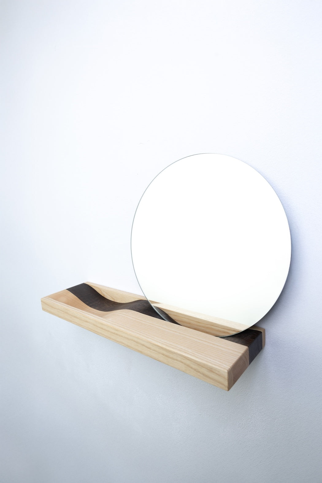 Wandregal "Memento" by Laurin Höhne