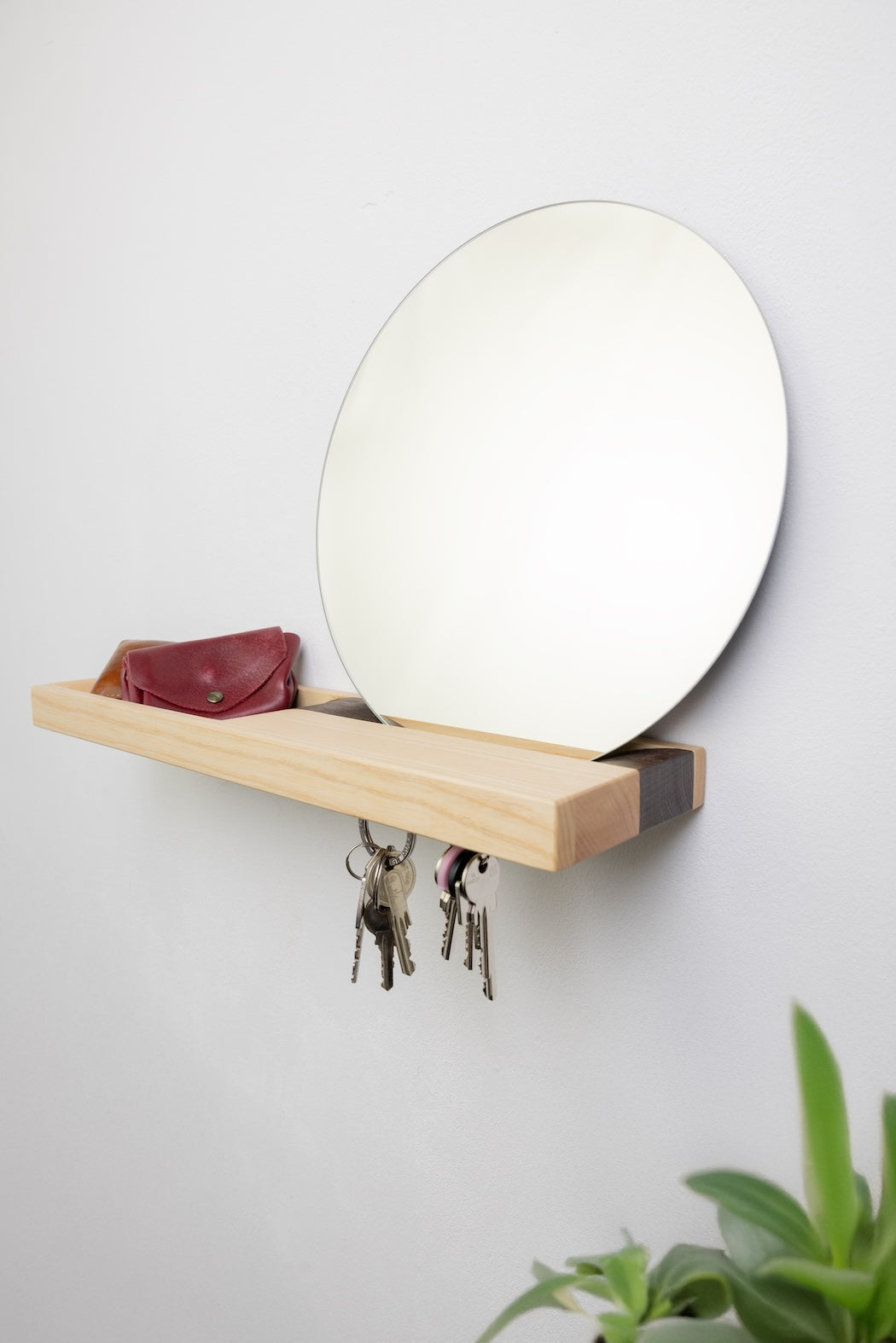 Wandregal "Memento" by Laurin Höhne