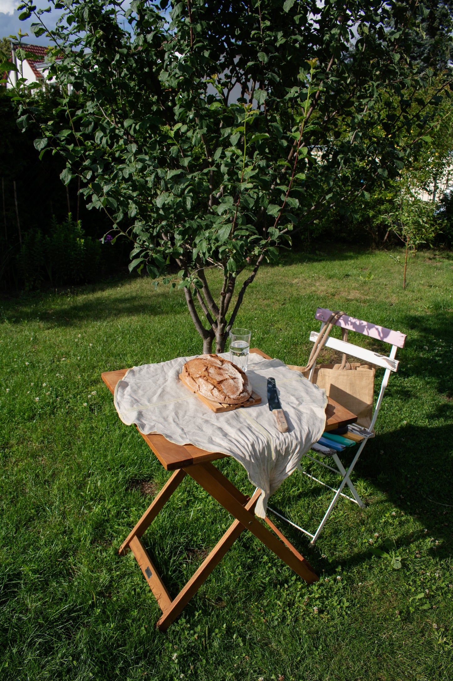 Tuch und Schneidbrett "LAIB & LEINEN" by Johanna Printz