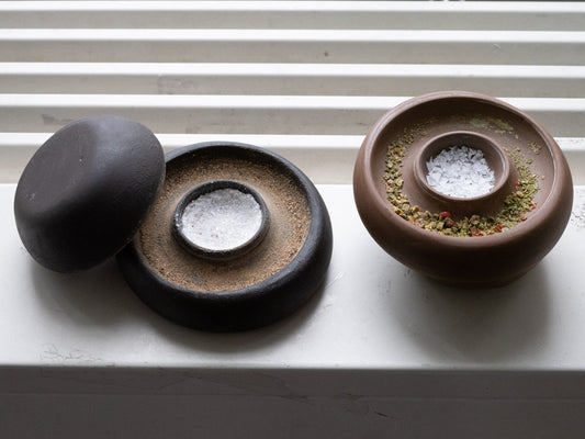 Mörser für Salz und Pfeffer "Moé" by Johanna Printz